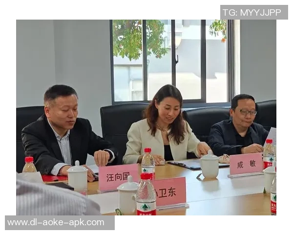 恒大地产与足球的深度融合探讨及其对中国体育产业的影响分析 恒大地产与足球的深度融合探讨及其对中国体育产业的影响分析